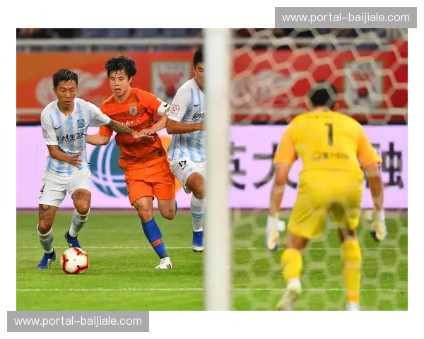 泰山之巅与越秀山下：鲁能与富力，那场永不落幕的“冰与火之歌”